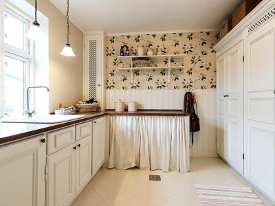Coaching déco pour une cuisine provençale modérne.